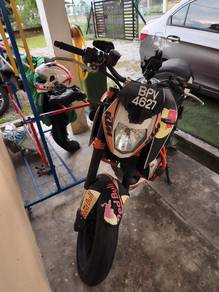 KTM 690 Duke R