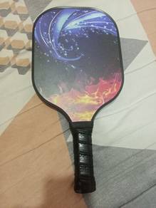 pickleball paddle