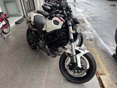 Ducati Monster 795