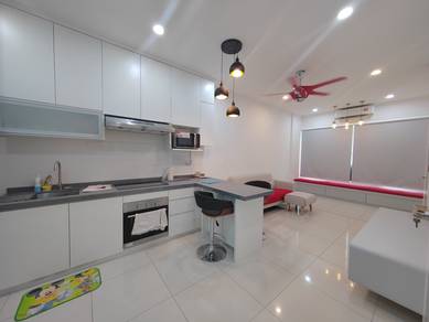 Condominium For Rent in Tropicana Bay Residences @ PWC