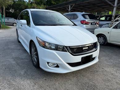 Honda Stream i-VTEC RSZ in Kuchai Lama, KUL