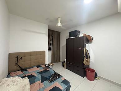 Room in Desa Pandan, KUL