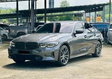 BMW 320i 20i SPORT in Johor Bahru, JHR