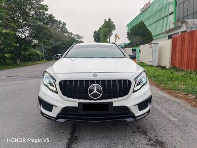 Mercedes Benz GLA200 200 (CBU) in Bangi, SGR