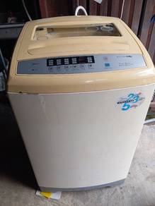Mesin basuh automatik Midea 11kg