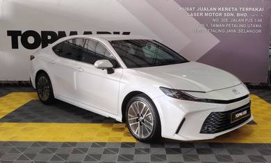 2025 Toyota Camry V