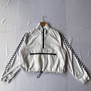 rue21 windbreaker(L)
