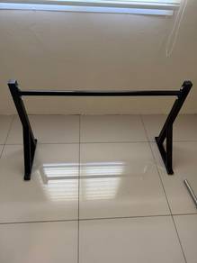 Wall Mounted Pull Up Bar