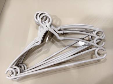 Set of 10 Windproof Clothes Hangers 