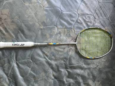 yonex nanoflare 700Play