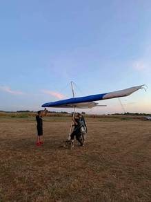 Hang glider 