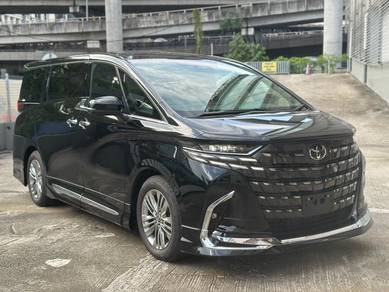 Toyota Alphard Z in Damansara, KUL
