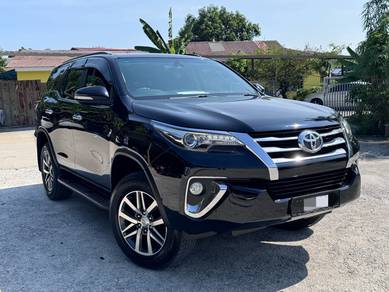 Toyota Fortuner SRZ 4X4 in Kajang, SGR