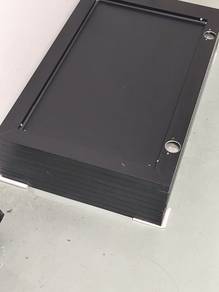 Cabinet door / Pintu kabinet