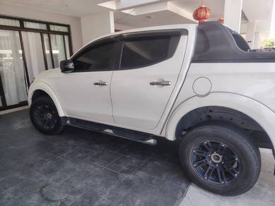Mitsubishi Triton VGT A/T in Johor Bahru, JHR