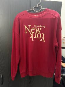 sweat shirt