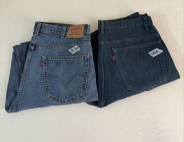 Levi’s Jeans sz 38 Combo::..
