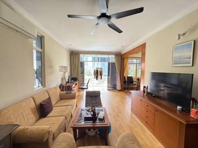 Condominium For Sale in 1A Stonor