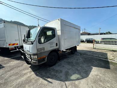 Mitsubishi Fuso FB111 10ft box 2010/2010