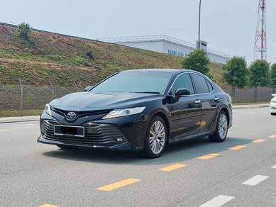 2019 Toyota Camry V