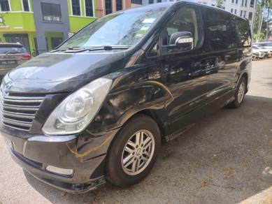 Hyundai Grand Starex CRDi VGT in Old Klang Road, KUL