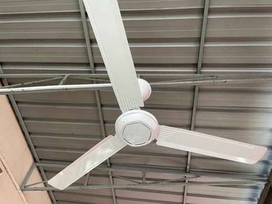 KDK 3bilah kipas siling White fan