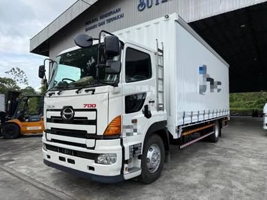 Hino 700 Rebuild Curtain Sider Lorry