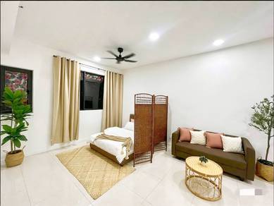 Service Residence For Rent in Chambers