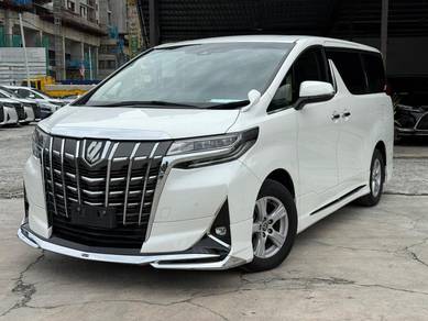 Toyota Alphard X in Jalan Kuching, KUL