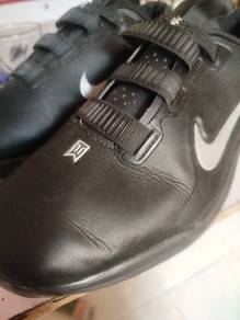 TIGER Wood Golf Shoe