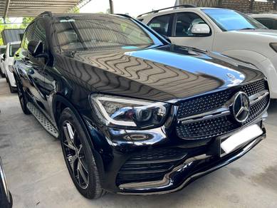 Mercedes Benz GLC300 300 4MATIC AMG LINE in Johor Bahru, JHR