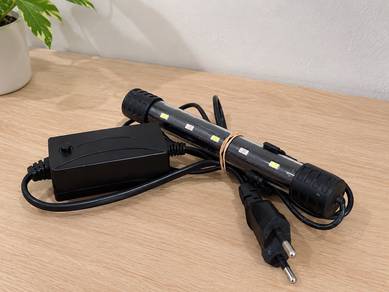 LED Aquarium Light – Black 💡 🐠