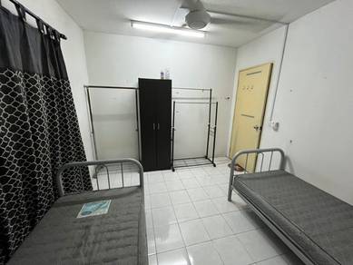 Room in Setia Alam, SGR