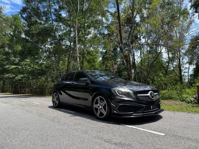 Mercedes Benz A250 250 SPORTS (CBU) in Rawang, SGR