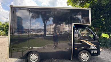 Tata Food Truck