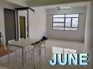 Apartment For Sale in The Pulse @ Gelugor