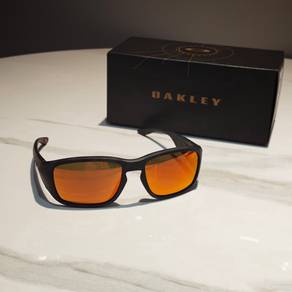 Oakley Sunglass OO6521-0557 57-17 🕶️