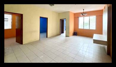 Condominium For Sale in Garden Park