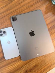 Iphone 13 Pro Max and Ipad Pro
