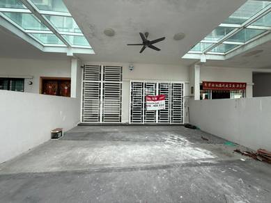 3.5-storey Terraced House For Sale in Tanjung Bungah,PNG