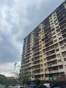 Apartment For Sale in Pandan Ria Apartment