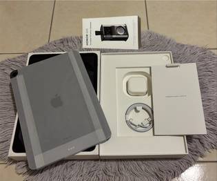 Apple IPad Air (5th Generation)Space Grey 64gb