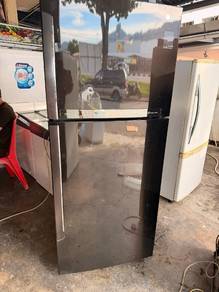 peti ais dua pintu 450liter