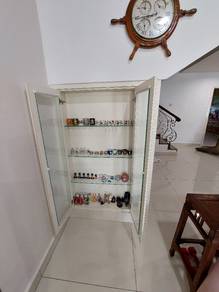 figurines