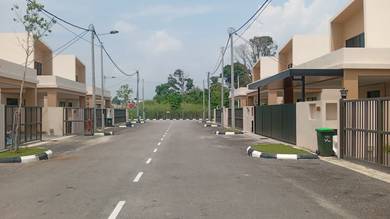 Zero-Lot Bungalow For Sale in Lunas,KDH