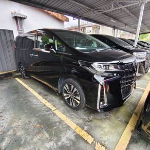 Toyota Alphard SC in Petaling Jaya, SGR