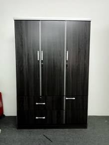Almari baju dan cabinet dapur 