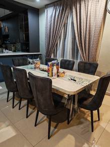 8seater dining table 