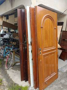 Borong pintu nyato