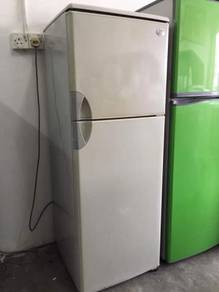 2 doors fridge Peti Sejuk Ais Refrigerator Toshiba
